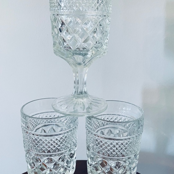 THREE Vintage Anchor Hocking Water Goblets, Wexford Pattern  Drinkware - Picture 6 of 6